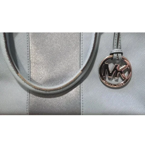 👉LAST CHANCE‼️ Michael Kors Sutton Metallic Silver Stripe Saffiano Satchel - Picture 3 of 16